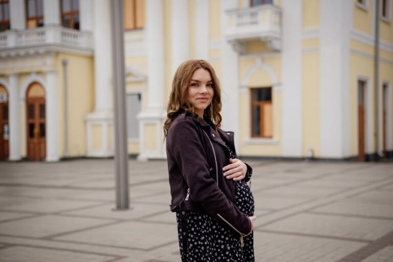 „Confortul în sarcină începe uneori cu cele mai mici detalii”. TOP 8 schimbări care fac zilele lungi mult mai ușor de dus