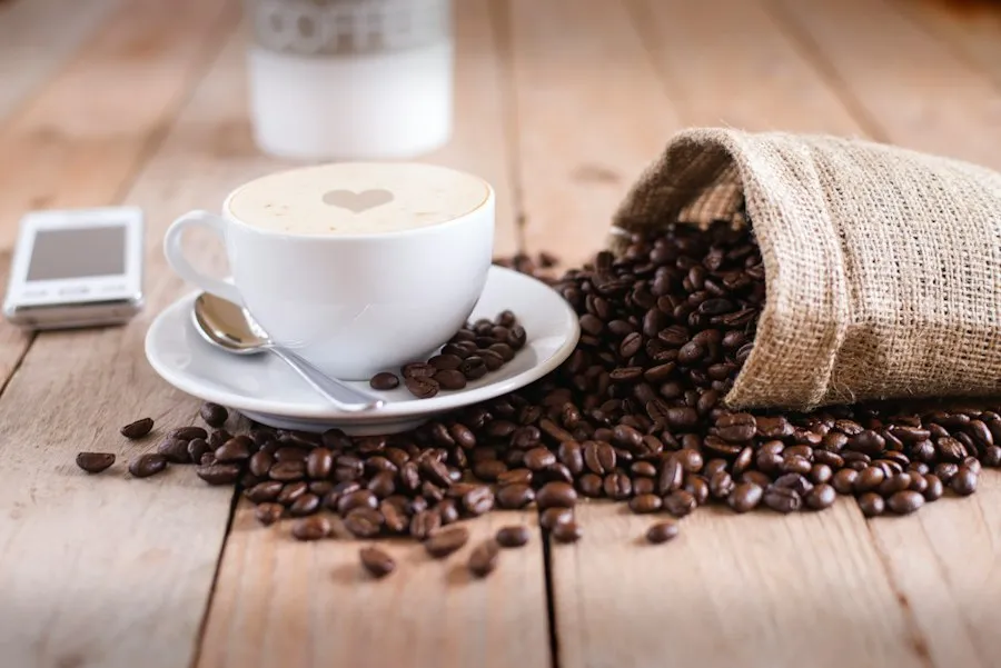 Photo coffee benefits risks mistakes